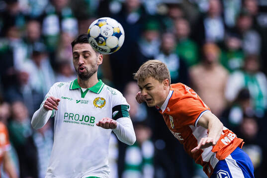 Hammarbys Nahir Besara och IFK Göteborgs David Kruse
