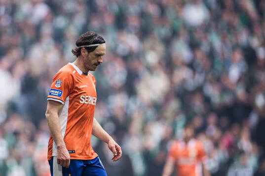 IFK Göteborgs Gustav Svensson deppar