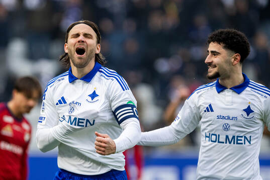 IFK Norrköpings Christoffer Nyman jublar med Ismet Lushaku