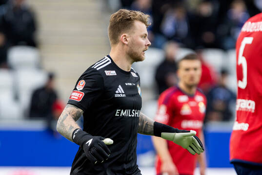 Östers målvakt Robin Wallinder