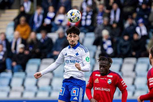 IFK Norrköpings Ismet Lushaku och Östers Youssoupha