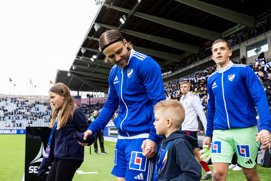 IFK Norrköpings Christoffer Nyman och målvakt David