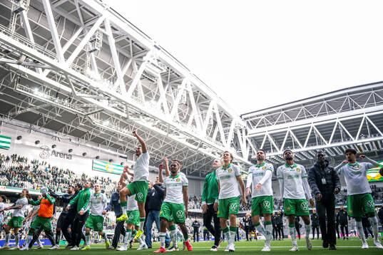 Hammarbys spelare jublar