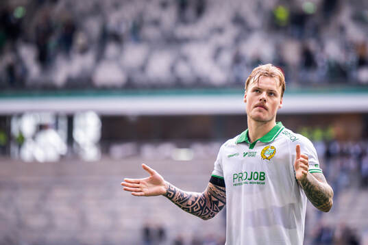 Hammarbys Victor Eriksson jublar