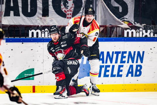 Malmö Redhawks Carl Persson och Brynäs Victor Söderström