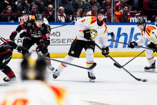 Malmö Redhawks Axel Sundberg och Brynäs Christian Djoos