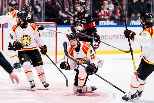 Bläddra bland fler bilder av Ishockey, SHL, Kvartsfinal 6, Malmö Redhawks - Brynäs