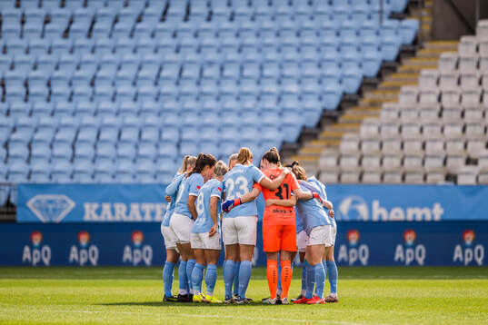 Malmö FFs spelare samlas