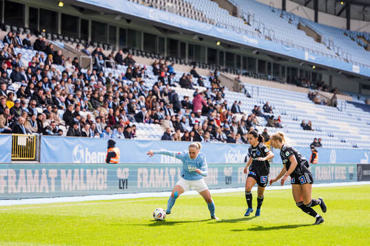 Malmö FFs Tuva Skoog och IFK Norrköpings Samantha Cary