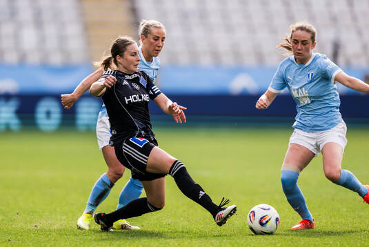 IFK Norrköpings Fanny Andersson och Malmö FFs Mia Persson