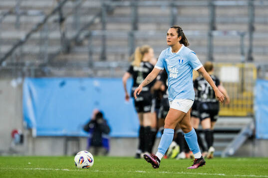 Malmö FFs Isabella D'Aquila deppar