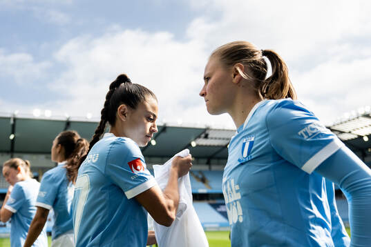 Malmö FFs Ines Belloumou och Katariina Kosola
