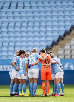 Malmö FFs spelare samlas