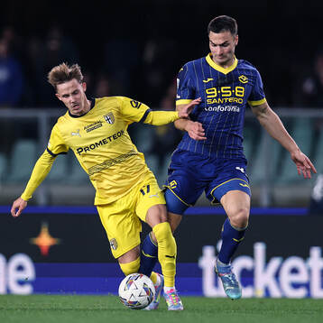 Bläddra bland fler bilder av Fotboll, Serie A