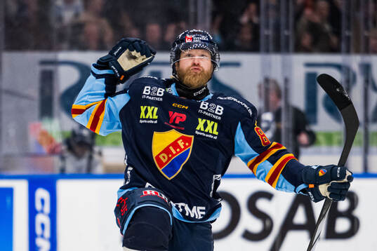 Djurgårdens Linus Klasen jublar