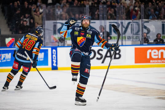 Djurgårdens Linus Klasen jublar