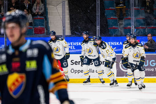 Södertäljes Daniel Norbe jublar