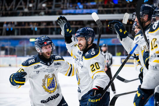Södertäljes Marcus Eriksson jublar