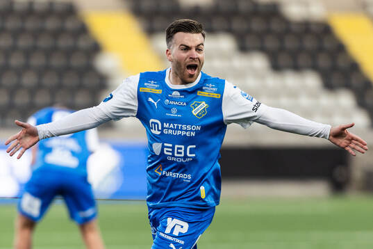 Oddevolds Oscar Iglicar Berntsson jublar