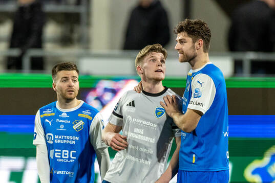 Umeå FCs Jakob Hedenquist och Oddevolds Erik Hedenquist