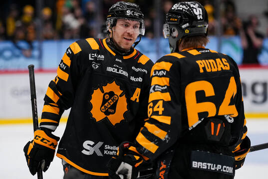 Skellefteås Pär Lindholm och Jonathan Pudas
