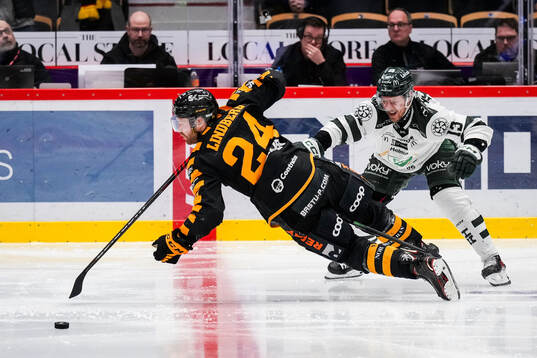 Skellefteås Oscar Lindberg och Färjestads Joel Kellman