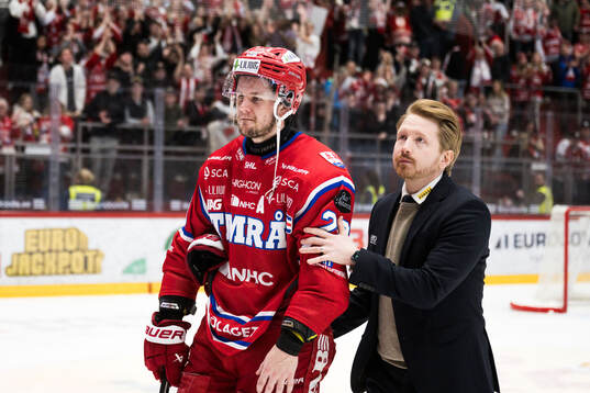 Timrås Filip Hållander deppar