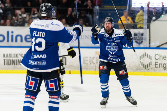 Karlskogas Kalle Jellvert jublar