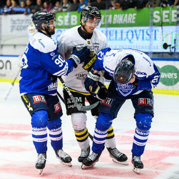 Karlskogas Christoffer Jansson har ont