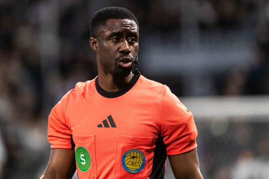 Domare Fredrik Oppong