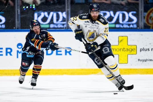 Djurgårdens Tyler Kelleher och Södertäljes Jacob