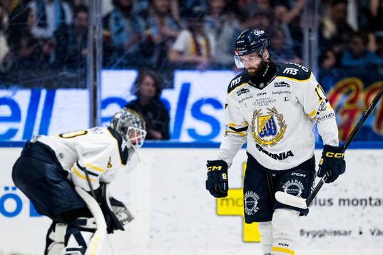Södertäljes Amil Krupic deppar
