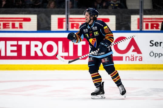 Djurgårdens Tyler Kelleher jublar
