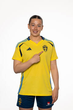 Cornelia Kapocs of the Swedish women's national football