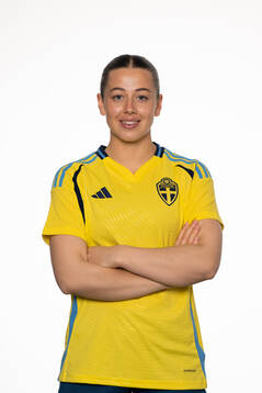 Cornelia Kapocs of the Swedish women's national football