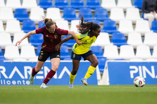 Fran Meersman of Belgium and Monica Jusu Bah of Sweden