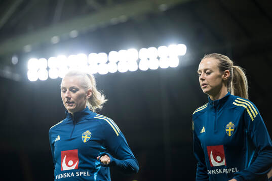 Stina Blackstenius and Amanda Ilestedt of the Swedish