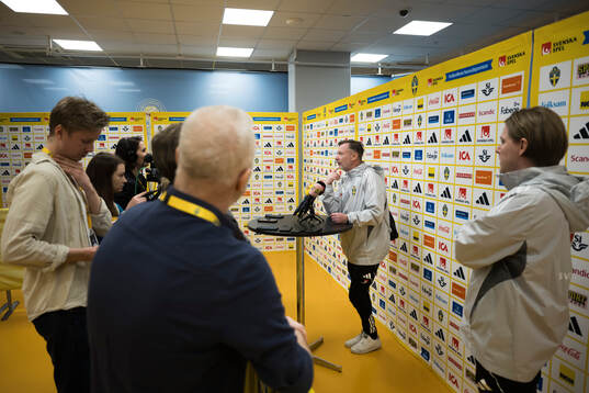 Head coach Peter Gerhardsson of the Swedish women's