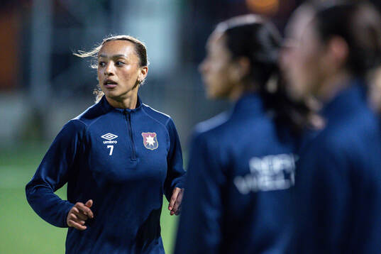 Öis Alicia Hellström
