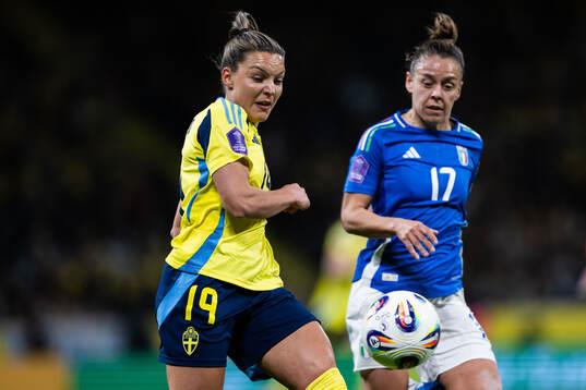 Johanna Rytting Kaneryd of Sweden and Lisa Boattin of Italy