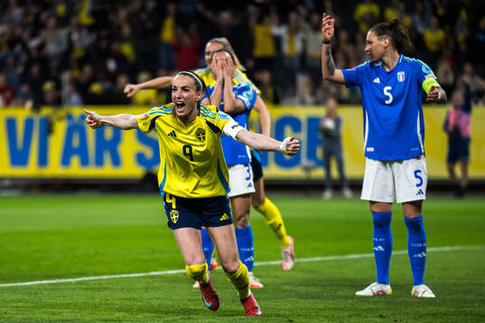 Kosovare Asllani of Sweden celebrates
