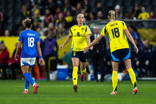 Ellen Wangerheim and Fridolina Rolfö of Sweden