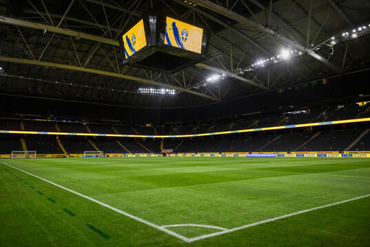 General interior view over Strawberry Arena