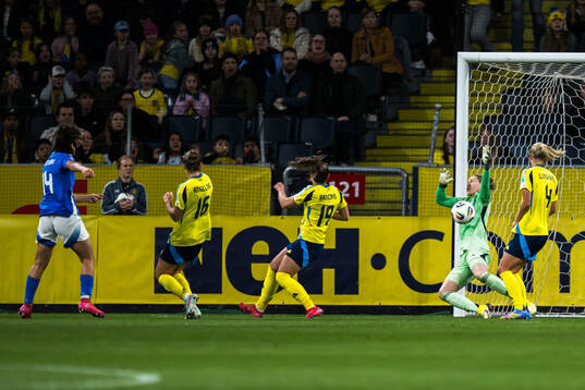 Jennifer Falk of Sweden with a save