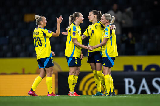 Hanna Bennison, Magdalena Eriksson, Nathalie Björn and