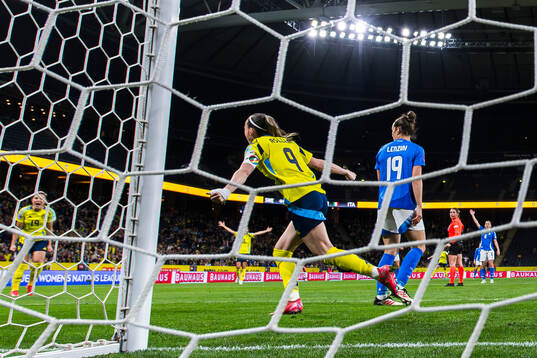 Kosovare Asllani of Sweden celebrates