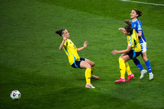 Julia Zigiotti Olme and Johanna Rytting Kaneryd of Sweden