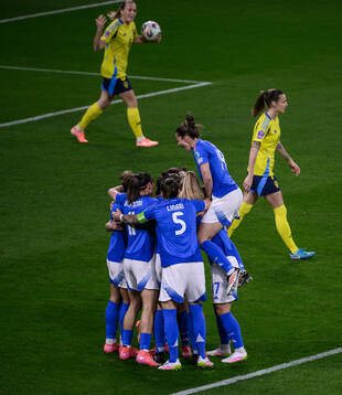 Players of Italy celebrate the 0-1 goal