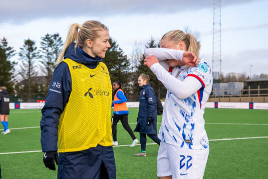 Ada Hegerberg and Sophie Román Haug of Norway
