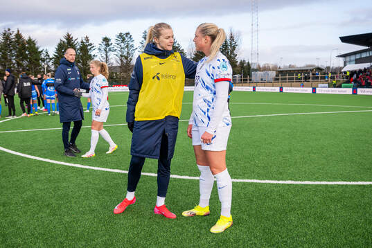 Ada Hegerberg and Sophie Román Haug of Norway